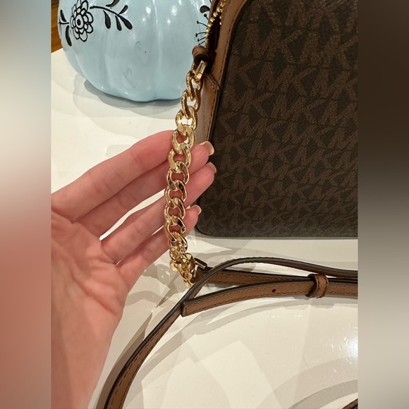 Michael Kors Large EW Jet Set Crossbody- Brown & Tan NWT - Picture 11 of 16